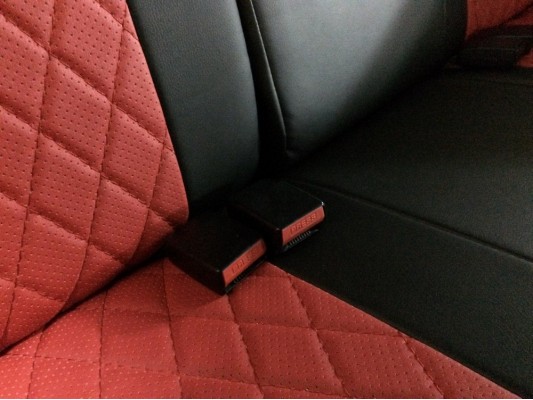 Авточехлы на Renault Sandero Stepway