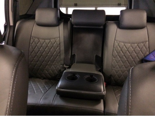 Авточехлы на Toyota Land Cruiser Prado 150